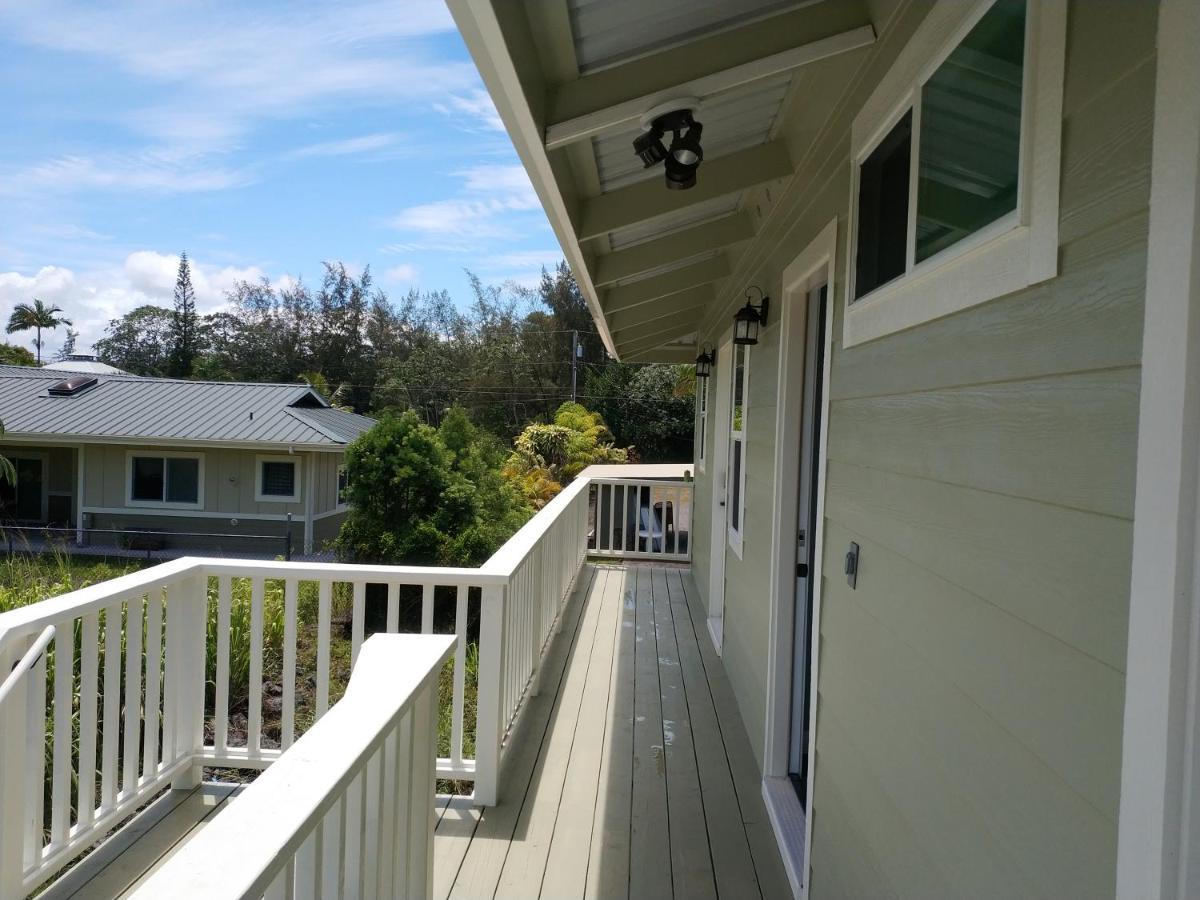 Ocean Breeze Inn Keaau Extérieur photo