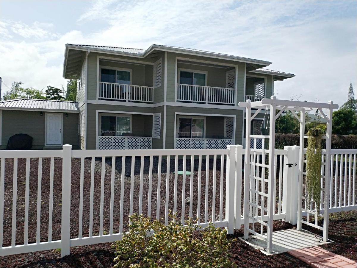 Ocean Breeze Inn Keaau Extérieur photo