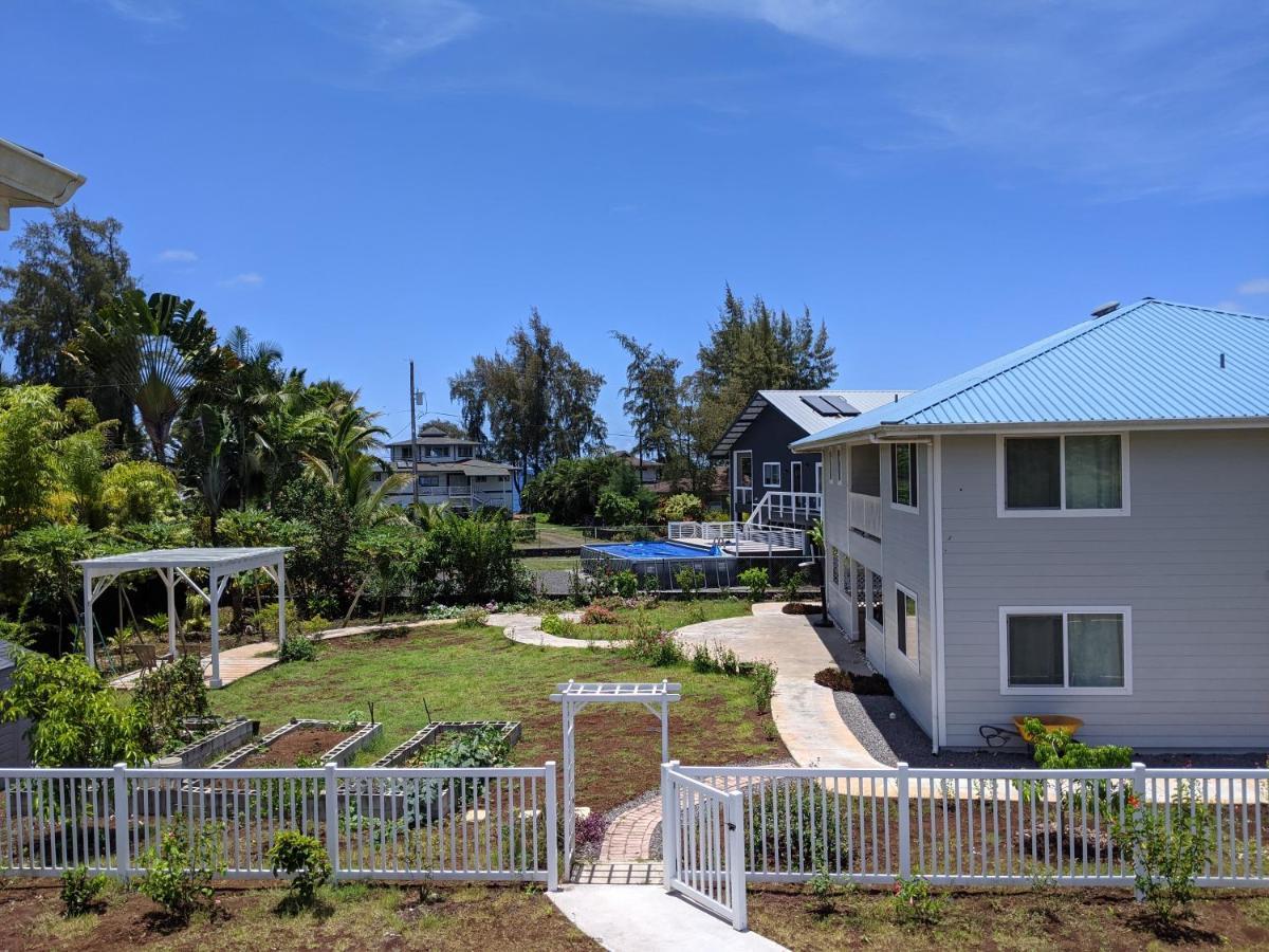 Ocean Breeze Inn Keaau Extérieur photo